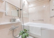 明るく広々とした浴室！浴室乾燥機付