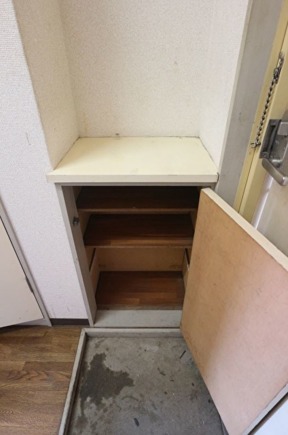 上部の空間がもったいなかった下駄箱