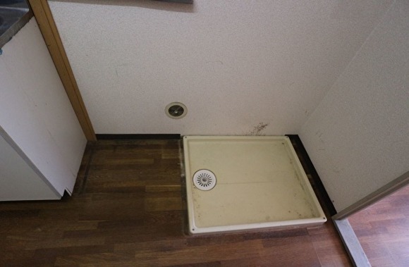 防水パンも隠しました